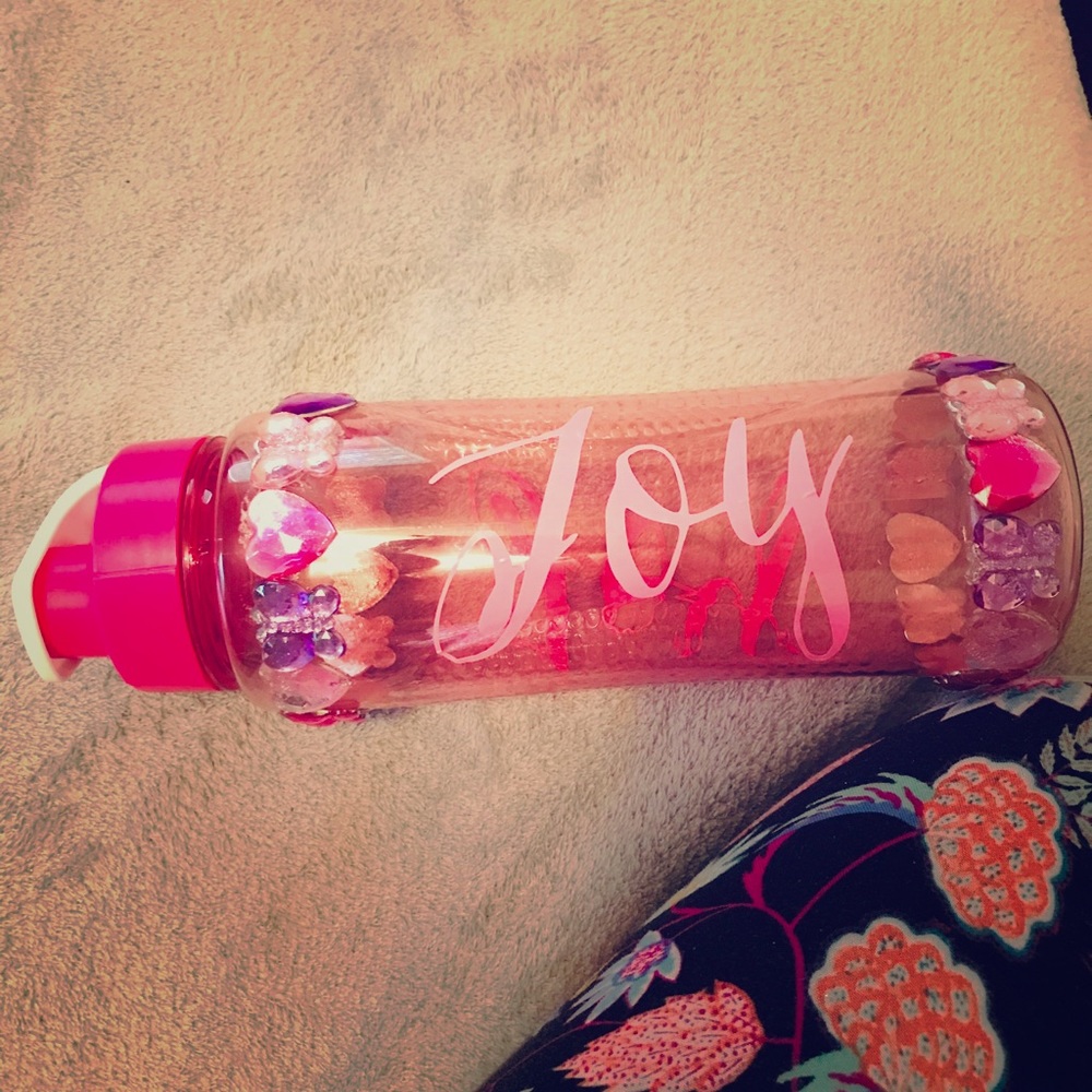 Dazzling water bottles